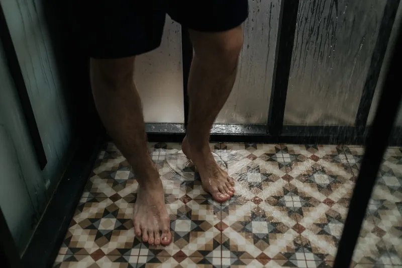 Showering Right After a Meal Won't Hurt You — But Here's the Tiny Grain of Truth That Started the Rule